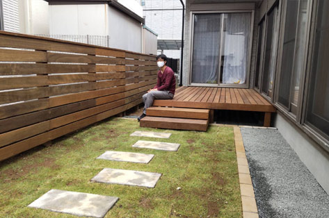 お客様の声/グリーンパトロールの口コミ、評判~川崎市F様 新築後そのままの庭をリフォーム!デッキ・芝・フェンス施工例・感想・口コミ・評判